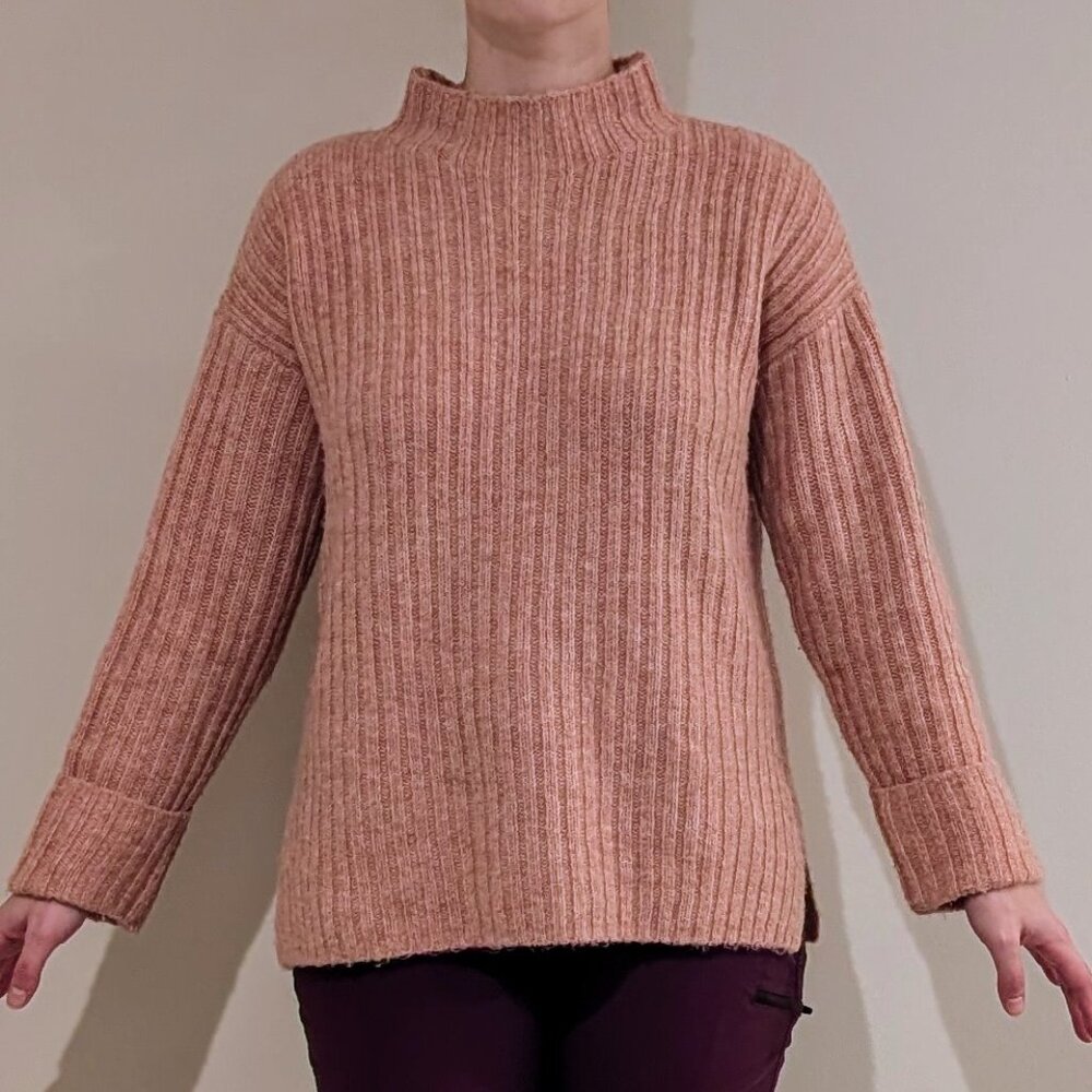 Old Navy Mock Neck Rib Knit Tunic Length Sweater in Blush Pink Size Medium - Picture 2 of 6
